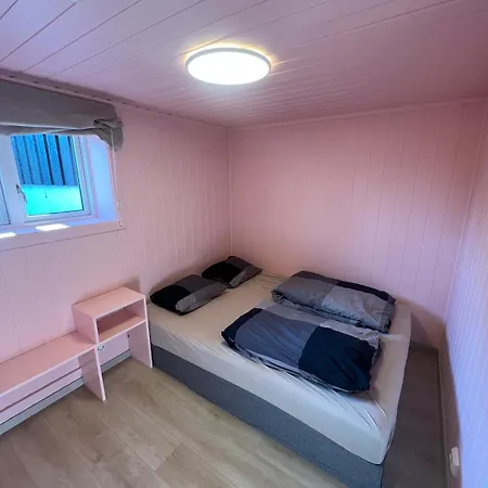 Modern Basement شقة *