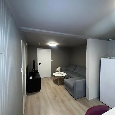 Appartamento Modern Basement